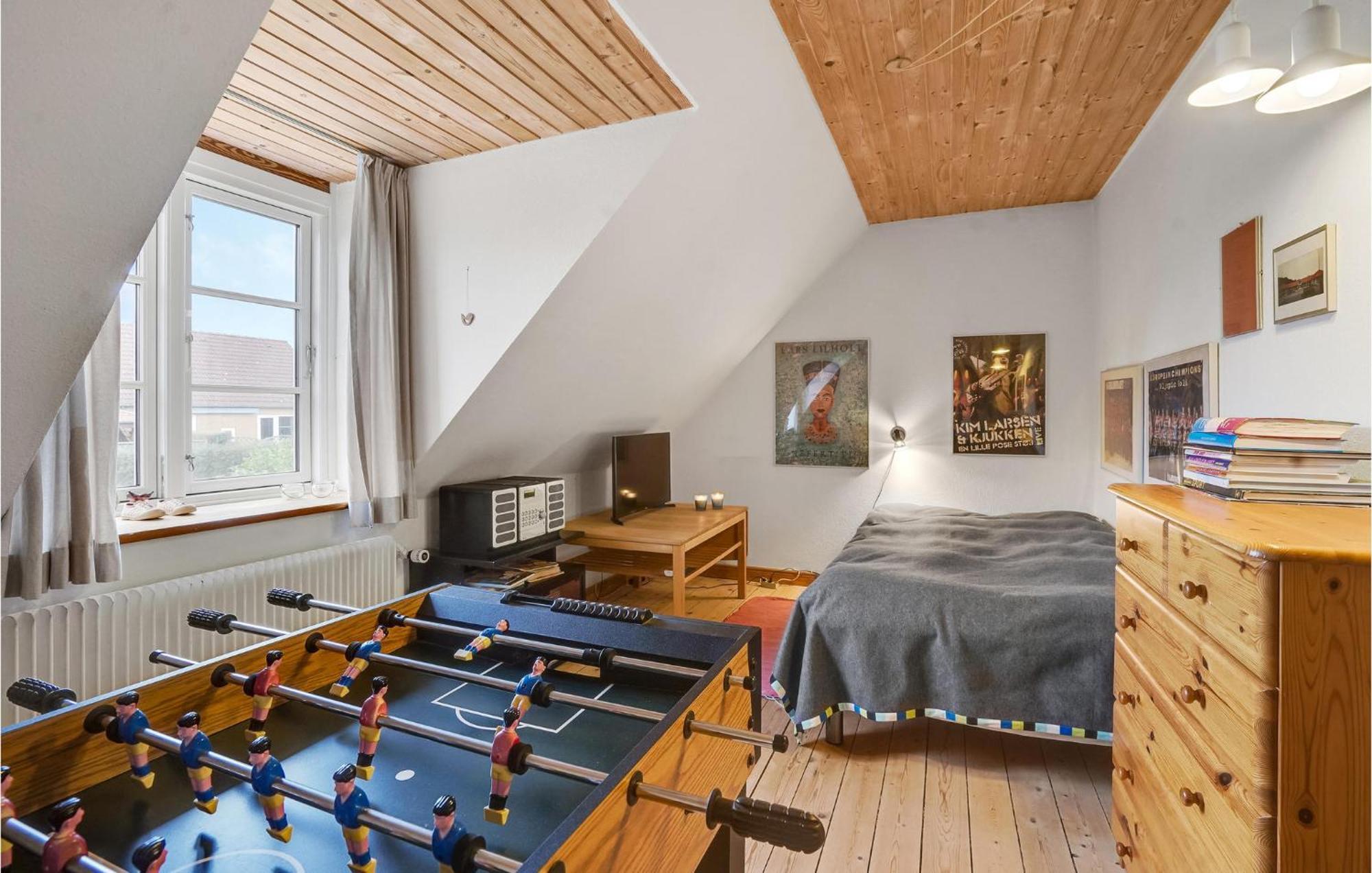 Lovely Home In Sonderborg With Kitchen Exterior foto